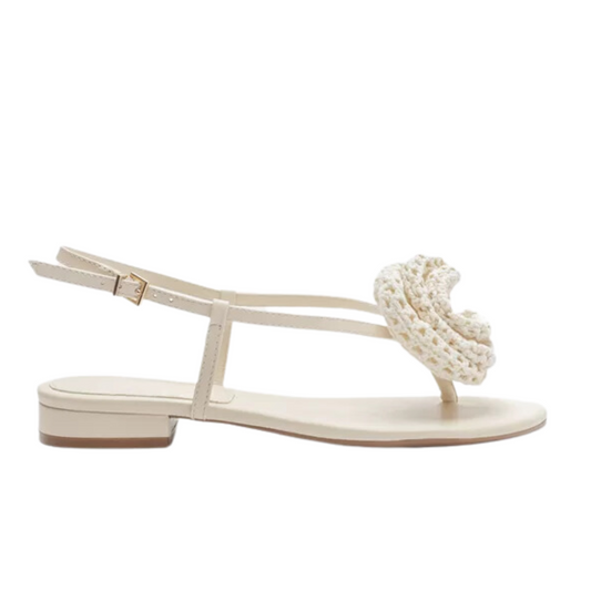 Sandália Arezzo Rasteira Off White Flor Crochê