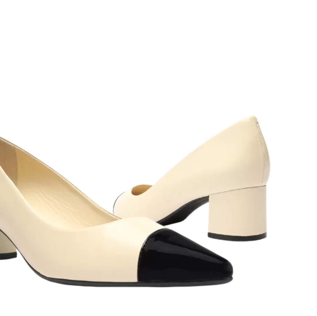 Scarpin Arezzo Off-White Couro Bico Fino Cap Toe City