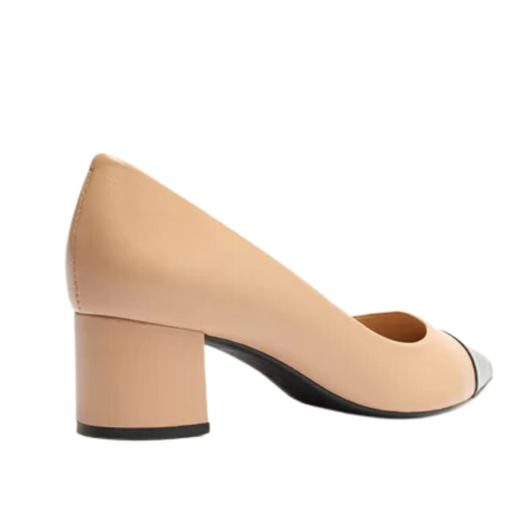 Scarpin Arezzo Nude Couro Bico Fino Cap Toe City