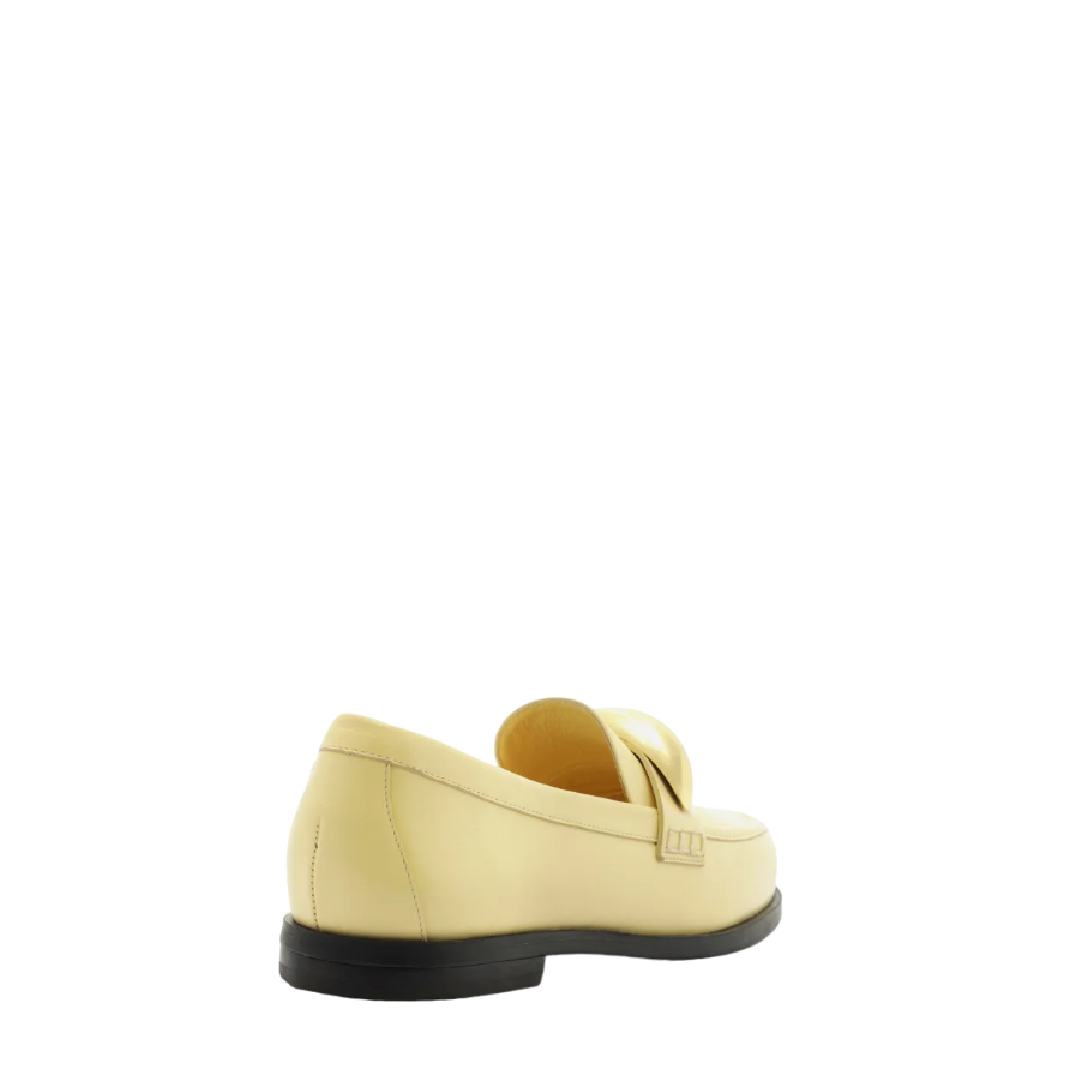 Mocassim Arezzo Amarelo Couro Metal Bold Silvia Braz