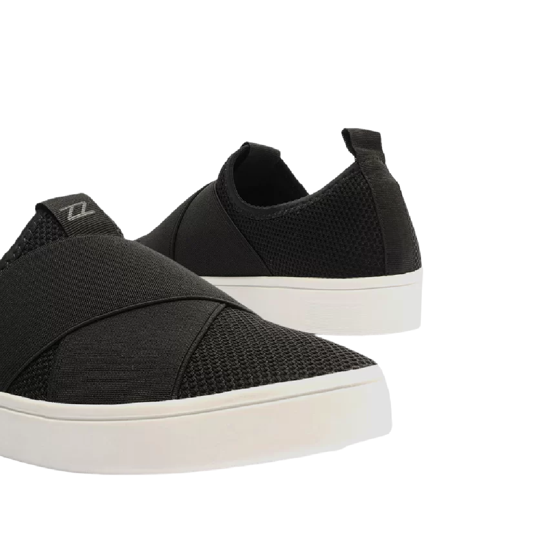 Tênis Arezzo Slip On Preto Tecido Elásticos