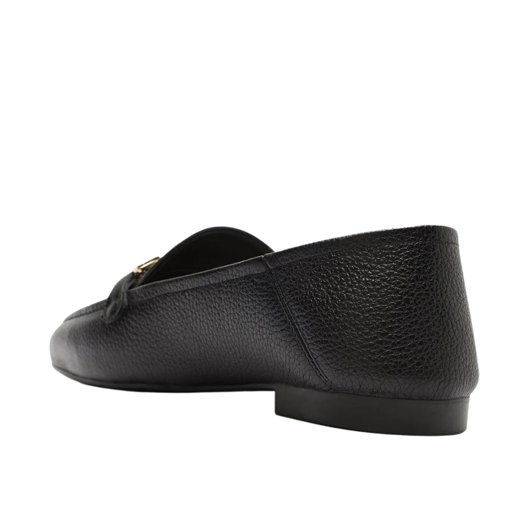 Mocassim Arezzo Preto Couro Luma