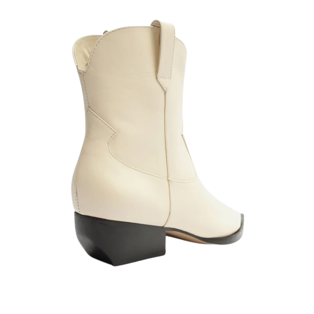 Bota Arezzo Off-White Couro Cano Curto Western